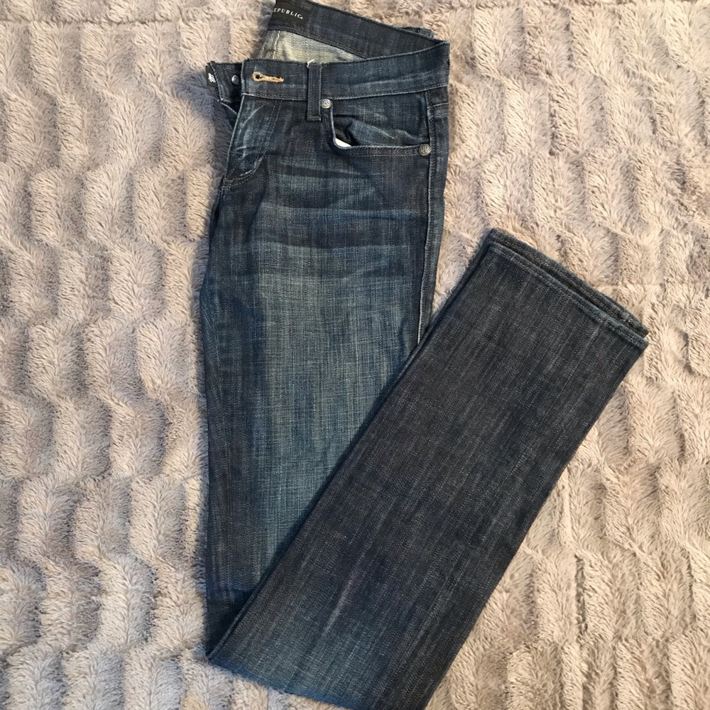 💥LIKE NEW!✨Rock and Republic Jeans - Picture 1 of 8